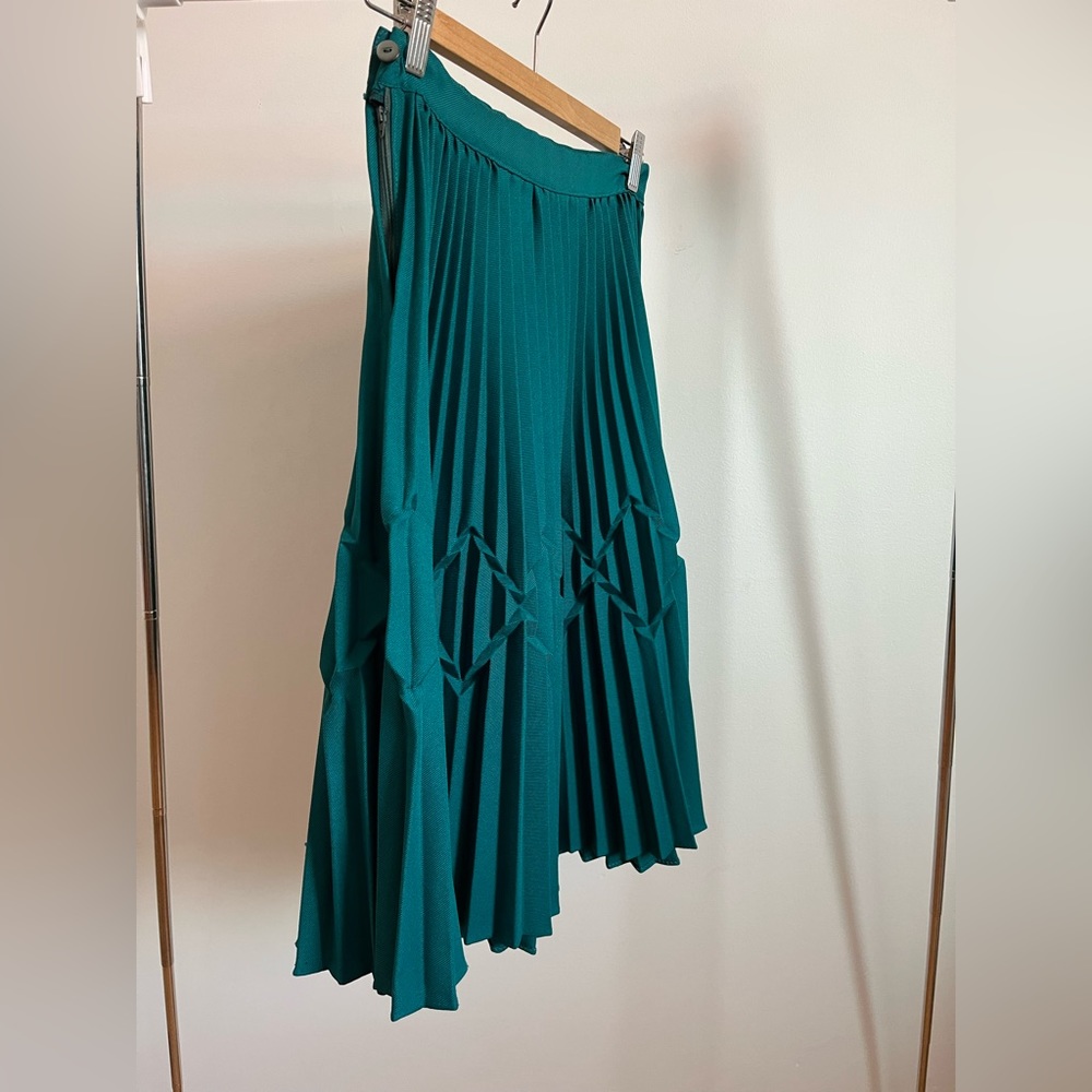 Pleated vintage midi skirt